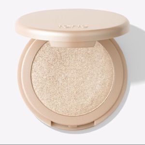 Tarte Amazonian clay 12-hour highlighter